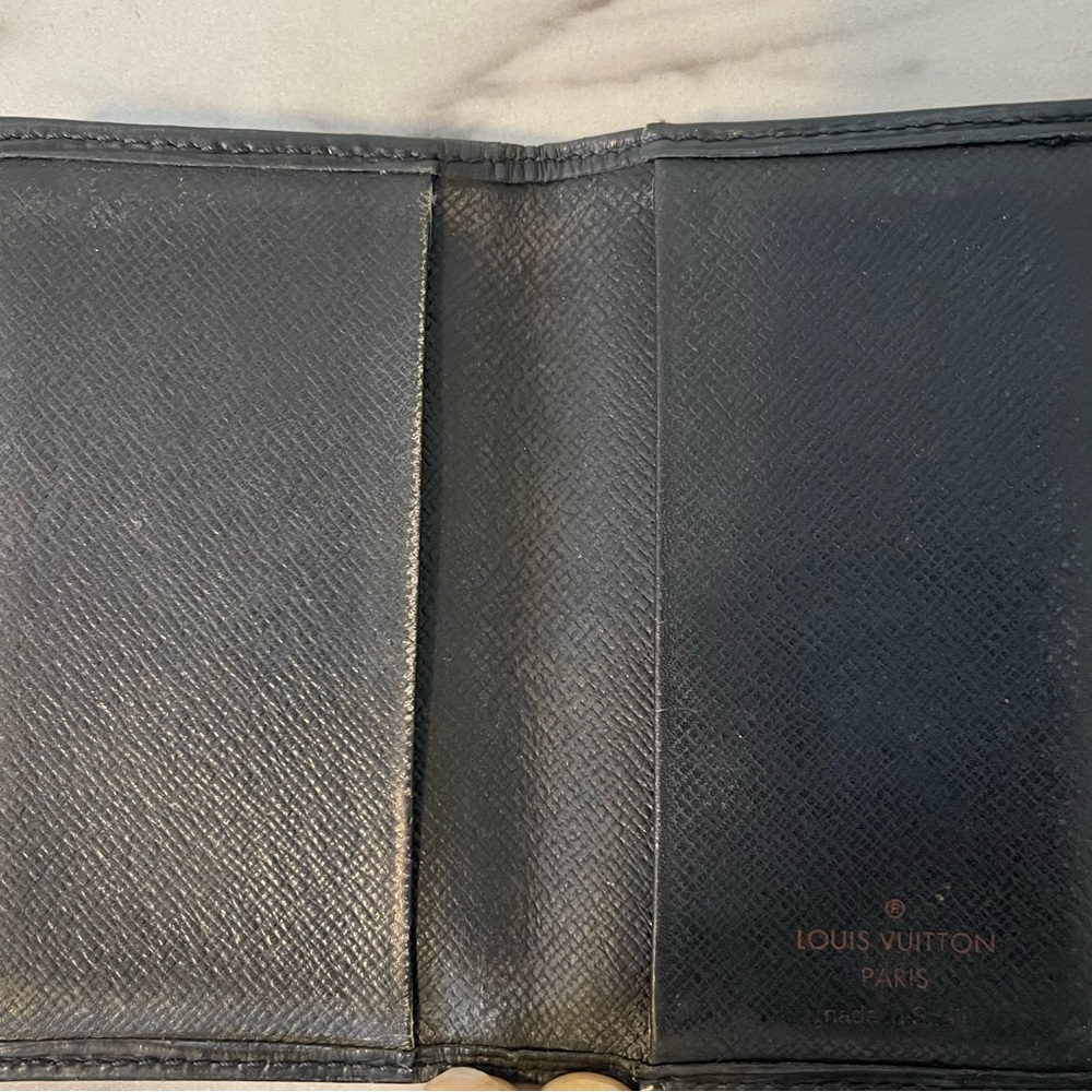 LV Epi Card Holder - Picture 12 of 16